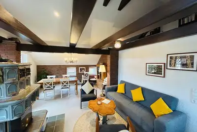 Image de Brummels Deichhaus - Frisian house directly on the dike with sauna & tranquility