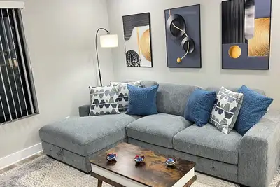 Image de Modern 2br Near Emory & Cdc-305