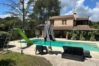 Image de Idéale pour des vacances en famille ou entre amis : maison jumelée 150 m²