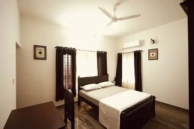 Image de 3-bedroom house in peaceful Alappuzha with Ac comfort