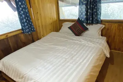 Image de Spacious 5-bedroom bungalow in tranquil Lào Cai with Ac