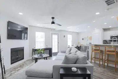 Image de Modern Luxe 3br Corporate Stay, Pool, Sleeps 6+