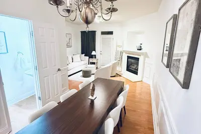 Image de 3bd/3. 5 Br In Midtown & Atlantic Station W/ Free Parking, Wifi