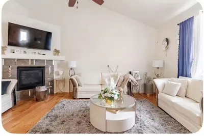 Image de Cozy 1-bedroom bed & breakfast in charming Aurora with Ac