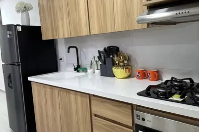 Image de Vibrant Heart of Guatapé: Modern Stay at the Main Plaza