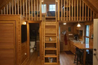 Image de Lakeview Cabin | Dock, Fire Pit, Screened Porch & Fiber Internet