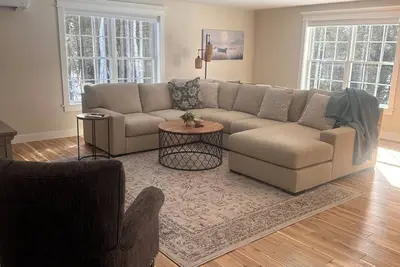 Image de Bright and spacious new home minutes from Acadia National Park