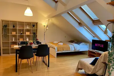 Image de Two-Bedroom Urban Escape