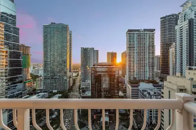 Image de Vue Panoramique & Luxe à Brickell | 3br – 8 Pers