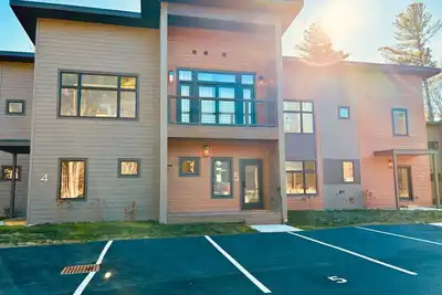 Image de High Peaks Beach House in beautiful Wilmington.
