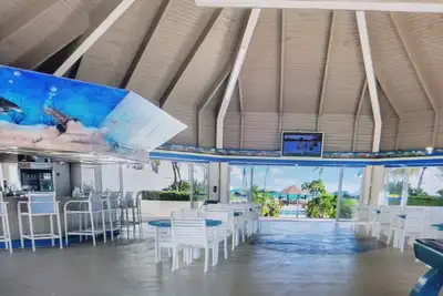 Image de Westwinds Ii Condo - Upper level with balcony, 2 bedroom on Cable Beach, Nassau