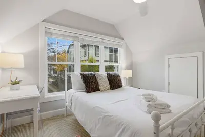 Image de Cozy Carriage House - Clarendon Getaway