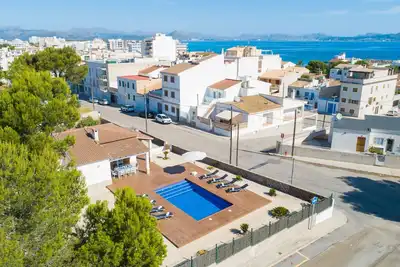 Image de Villa pour 8 personnes avec piscine privée