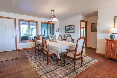 Image de Fabulous 6-bedroom farmhouse in charming Ririe, perfect for groups!