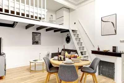 Image de Appartement lumineux proche Buttes-Chaumont – 4p