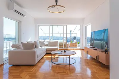 Image de Terrace Dreams w/Pasalimani View - 2 minutes of walk distance