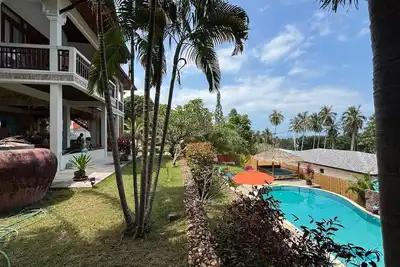 Villa Bleu  Monkey Paradise