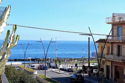 Image de House iolanda, bright by the sea, parking, wi-fi.