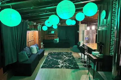 Mini-Chalet by Ig: @13lacksheep