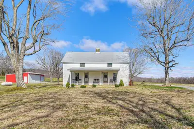 Image de Fish, Hike & Relax: Lewisburg Home w/ Fire Pit!