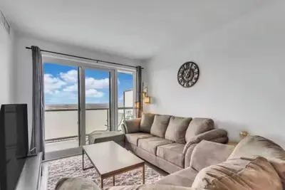 Image de Cozy 2-Bedroom 2 Bath Condo Oshawa