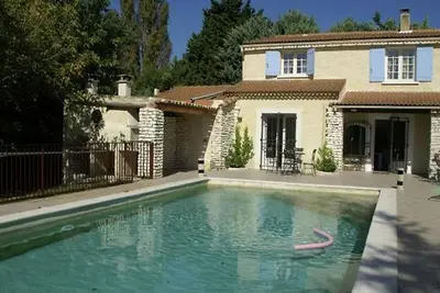Image de Mas en campagne avec piscine privée, Labelisé Etoiles de France