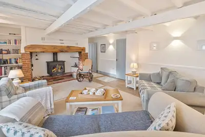 Image de The Old Post Office - sleeps 6 guests  in 3 bedrooms