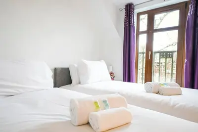 Image de Lovely 4br Townhouse in Heart of Queens Quarter - Pass the Keys