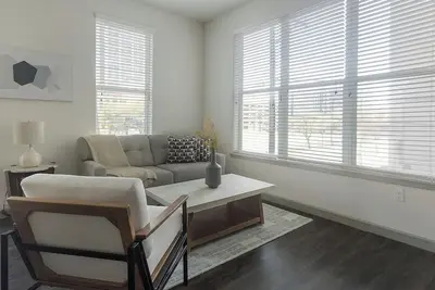 Image de Landing | Stunning 2bd, Courtyard, Gym