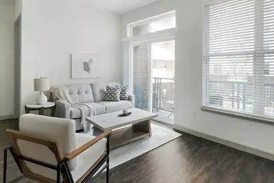 Image de Landing | Chic 2bd, Gym, Courtyard