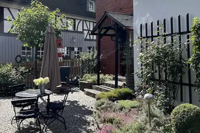 Image de The little red vacation cottage in the historic center of Nümbrecht