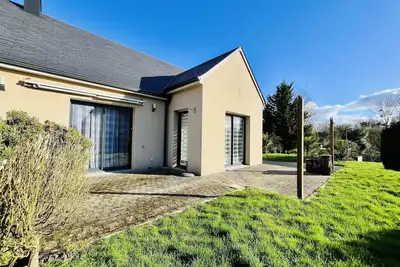Image de La Montbourgeoise, Maison de Style proche du bourg