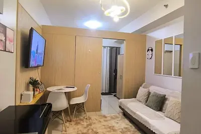 A & K Vibes Modern Quezon City Stay