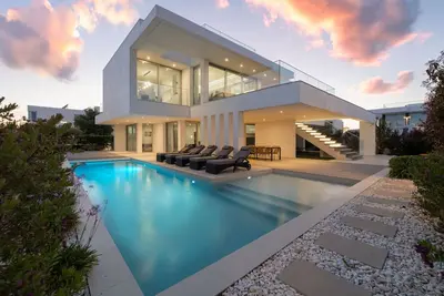 Image de Casa Farol, A Stunning Contemporary Villa in a superb location.