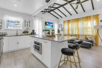 Image de Wynwood Escape\nBuilt for long-term stay