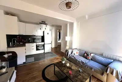 Image de Spacieux 4 Chambres au Centre de Reims avec Internet Inclus