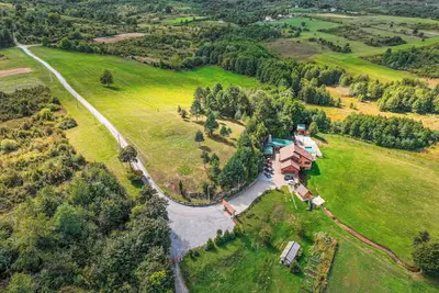 Image de Modern villa with pool and jacuzzi in the heart of Lika by river and nature.