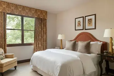 Image de Two Superior Suite | Hotel Granduca | Antique Suite Steps to River Oaks