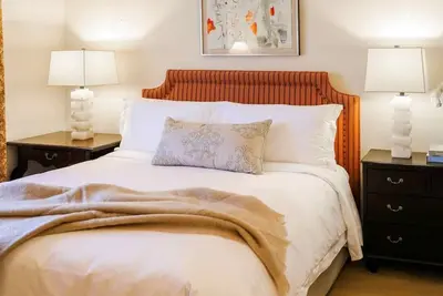 Image de Hotel Granduca | 2 Deluxe Suite | Antique Suite Steps to River Oaks