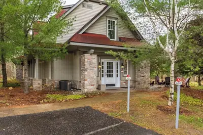 Image de Lakeside by Rocky Crest Resort and Golf Club on Joseph Lake