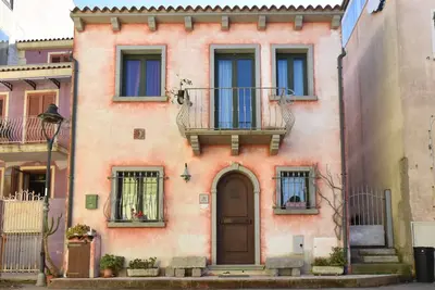 Image de Detached house only 250 m from the sea