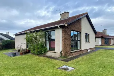 Image de 2-Bed Cottage Sleeps 5 - Pets Ok - Free Parking