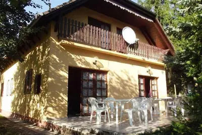 Image de Maison de vacances avec ponton et accès direct à l'eau