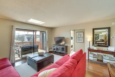 Image de Golfer’s Oasis w/ Pool! 3 Mi to Table Rock Lake