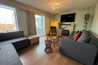 Image de Spacious home in Sheffield sleeps 8 Free parking