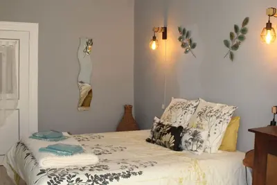 Image de Grande maison familiale, proche du lac Puivert, wifi gratuit, animaux acceptés