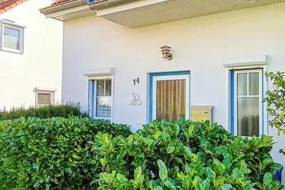 Image de Cozy vacation home on the Baltic Sea, only 150 m from the beach.