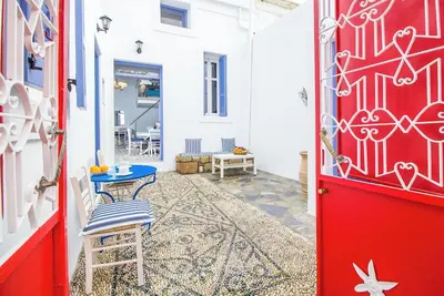 Image de The Red Door in Koskinou