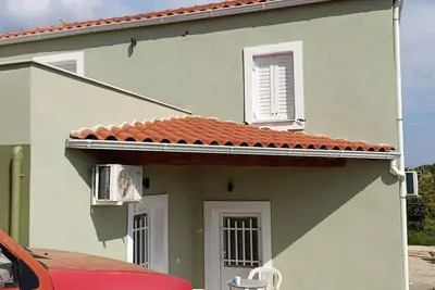 Image de Appartement 'Traditional House in Velies, Monemvasia' avec vue montagne, Wi-Fi et climatisation