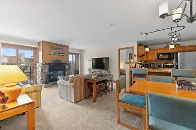 Image de Mountain Condo w/ Fireplace Near 3 Ski Resorts